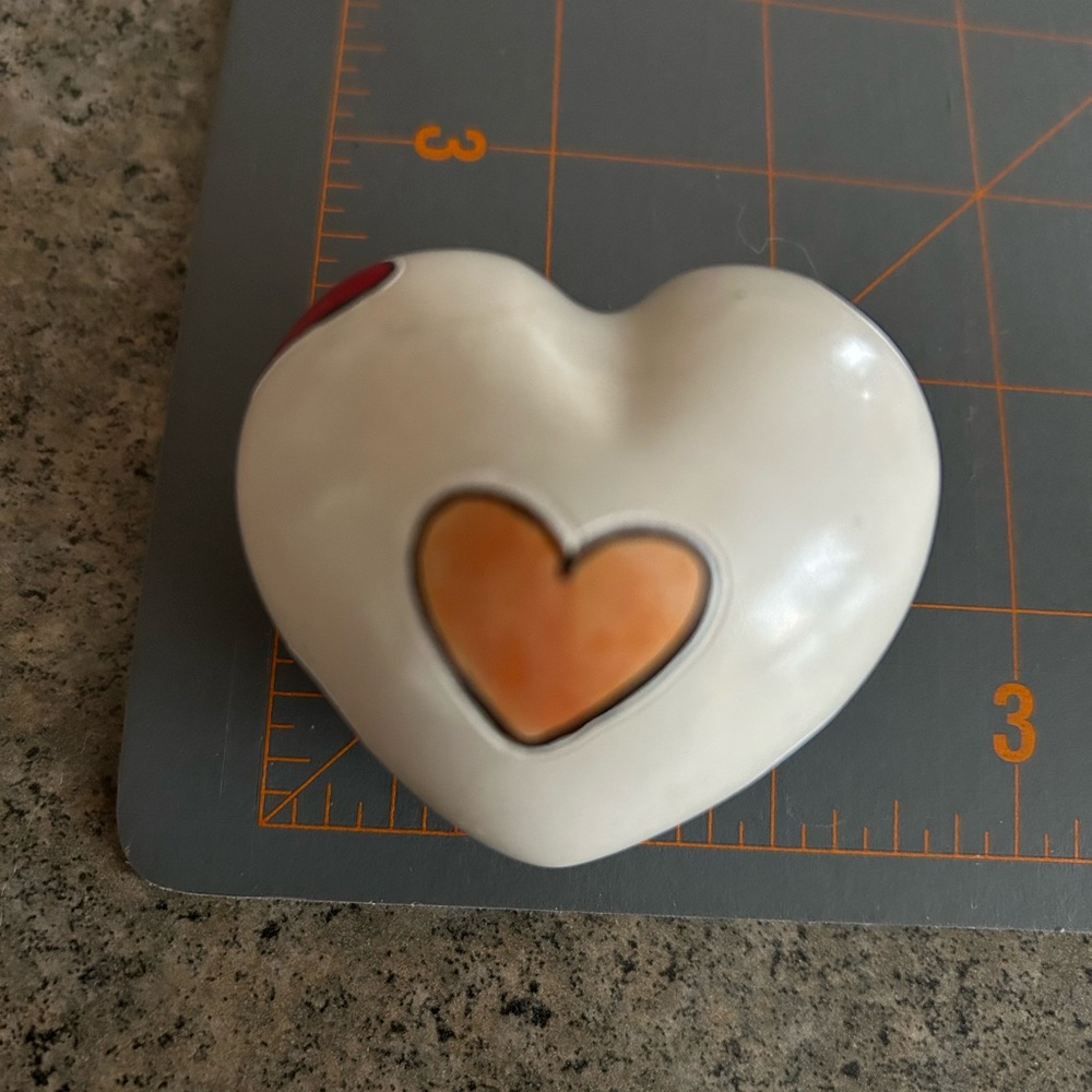 ❤️ ONE Puffy Soapstone Heart with More Hearts Decor or Paperweight, Fair Trade - Picture 3 of 5